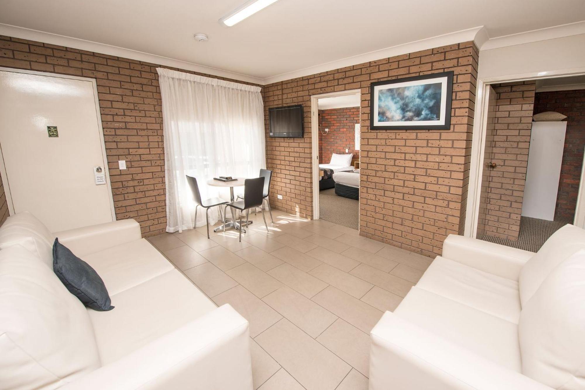 Jacaranda Holiday Units Swan Hill Buitenkant foto
