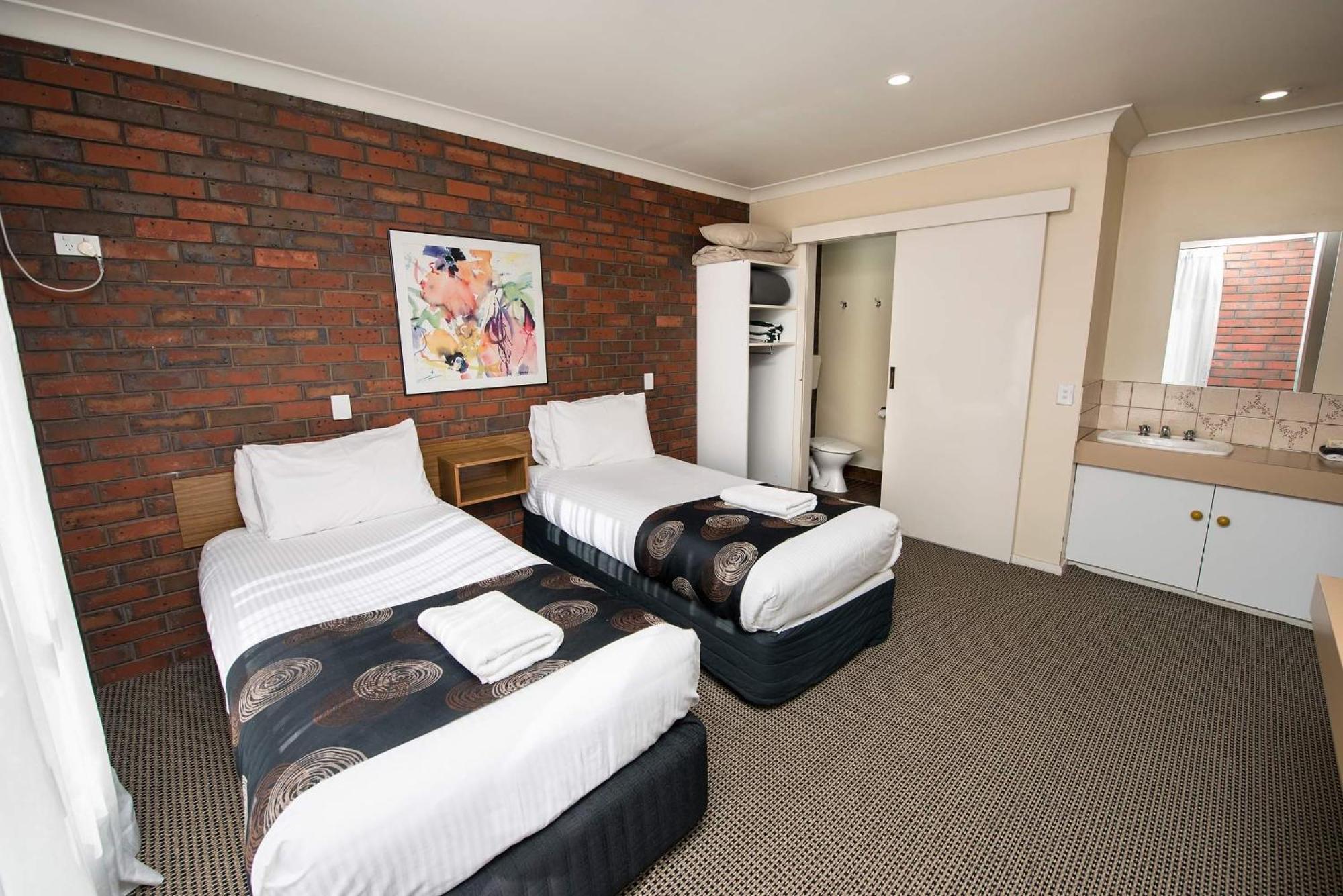 Jacaranda Holiday Units Swan Hill Buitenkant foto