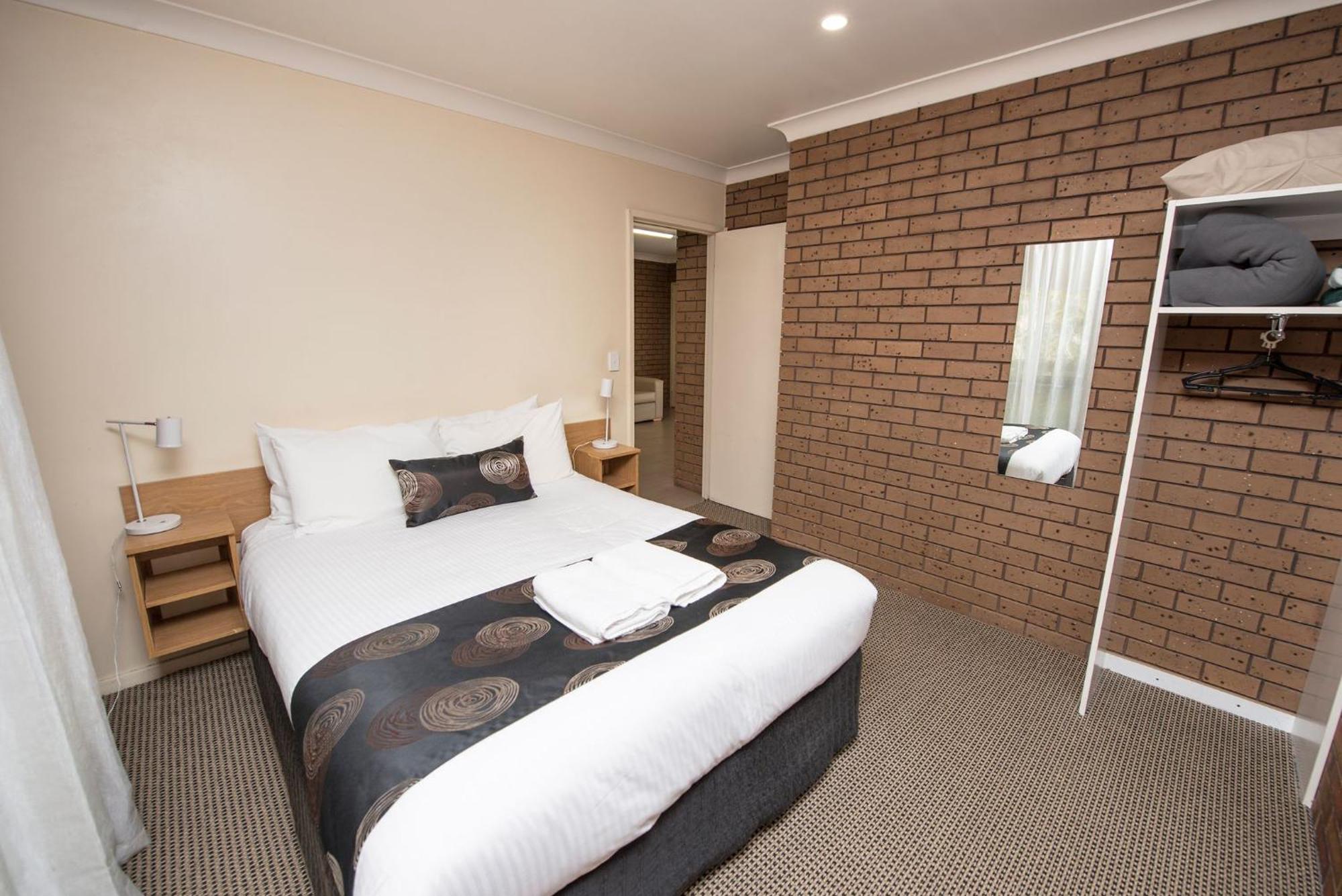 Jacaranda Holiday Units Swan Hill Buitenkant foto