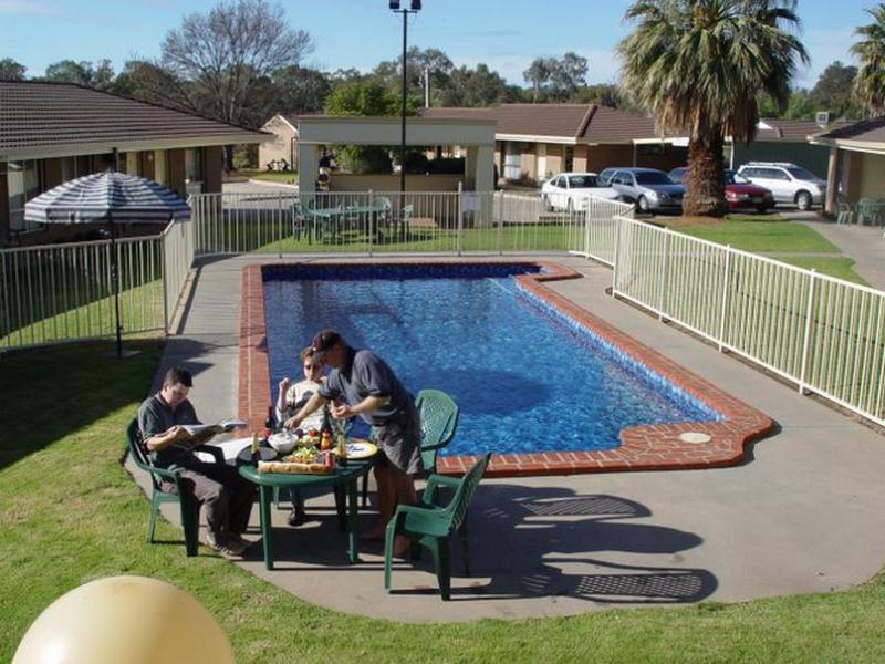 Jacaranda Holiday Units Swan Hill Buitenkant foto