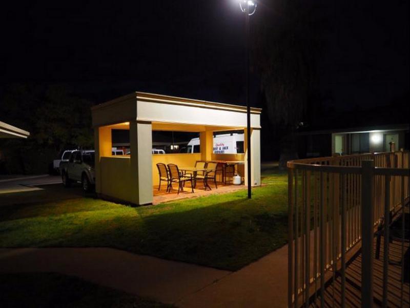 Jacaranda Holiday Units Swan Hill Buitenkant foto